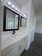 Western Serrano Ave Apartments in Los Angeles, CA - Building Photo - Building Photo