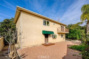6541 Elmo St in Los Angeles, CA - Building Photo