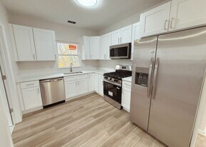 5216 Duke Ave, Unit Up in Cleveland, OH - Building Photo