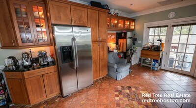 55 Hobart St in Boston, MA - Foto de edificio - Building Photo