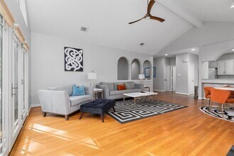 701 Roy St in Houston, TX - Building Photo - Building Photo