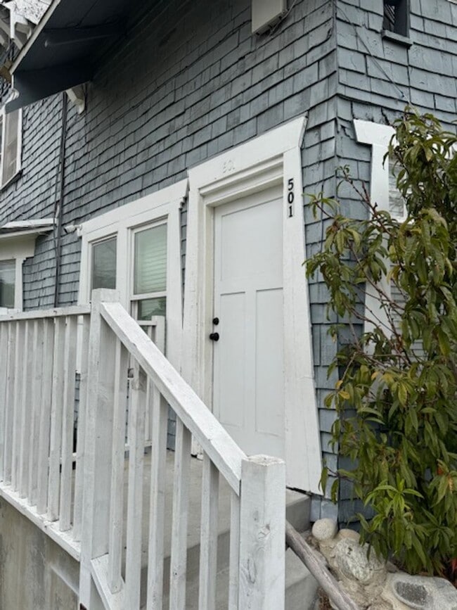 501 W 8th St in Long Beach, CA - Building Photo - Building Photo