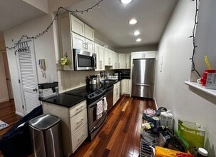 804 Parker St, Unit 3 in Boston, MA - Foto de edificio - Building Photo