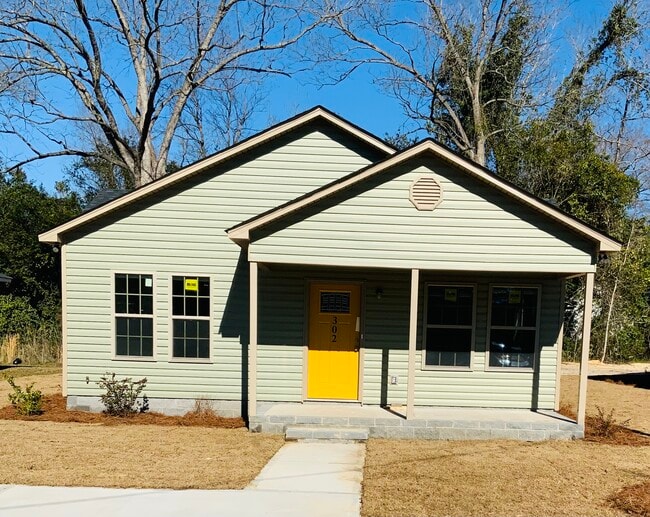 property at 302 King St