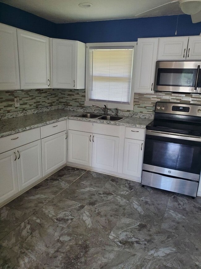 1192 Kentuck Rd in Danville, VA - Building Photo - Building Photo