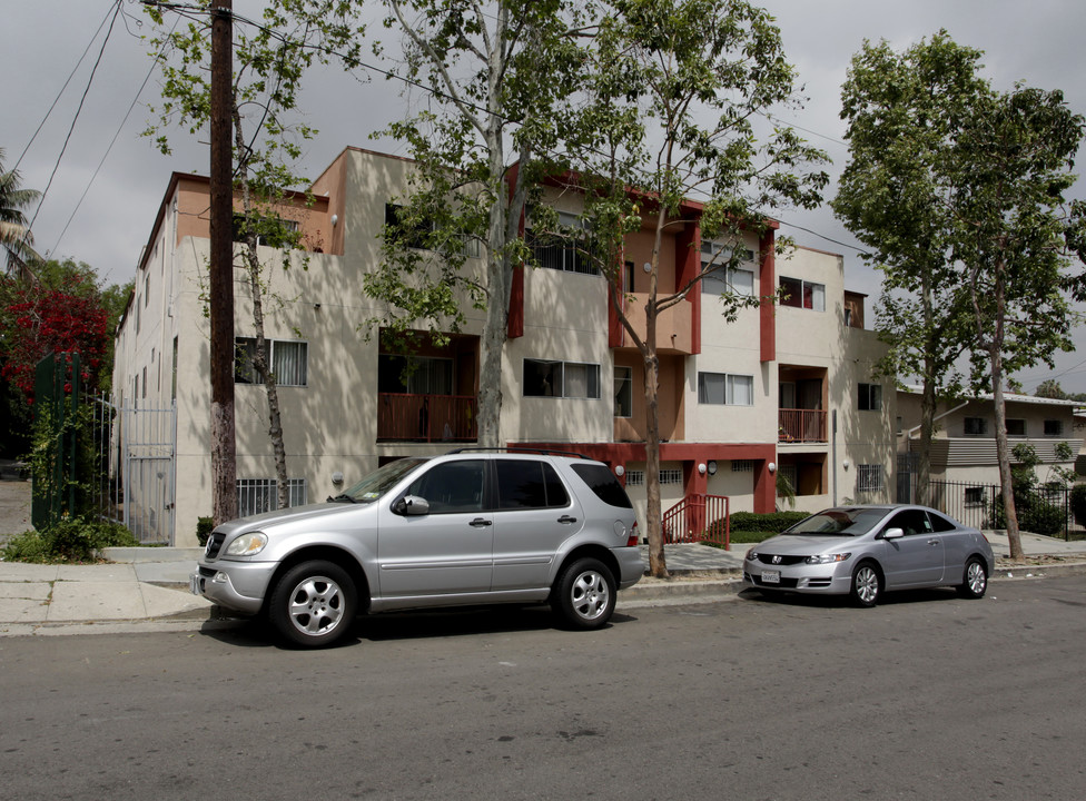 417 S Park View St in Los Angeles, CA - Building Photo