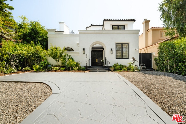 609 21st Pl in Santa Monica, CA - Foto de edificio - Building Photo