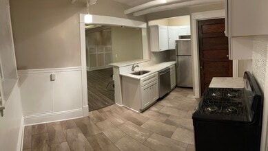 703 W 24th St in Minneapolis, MN - Building Photo - Building Photo