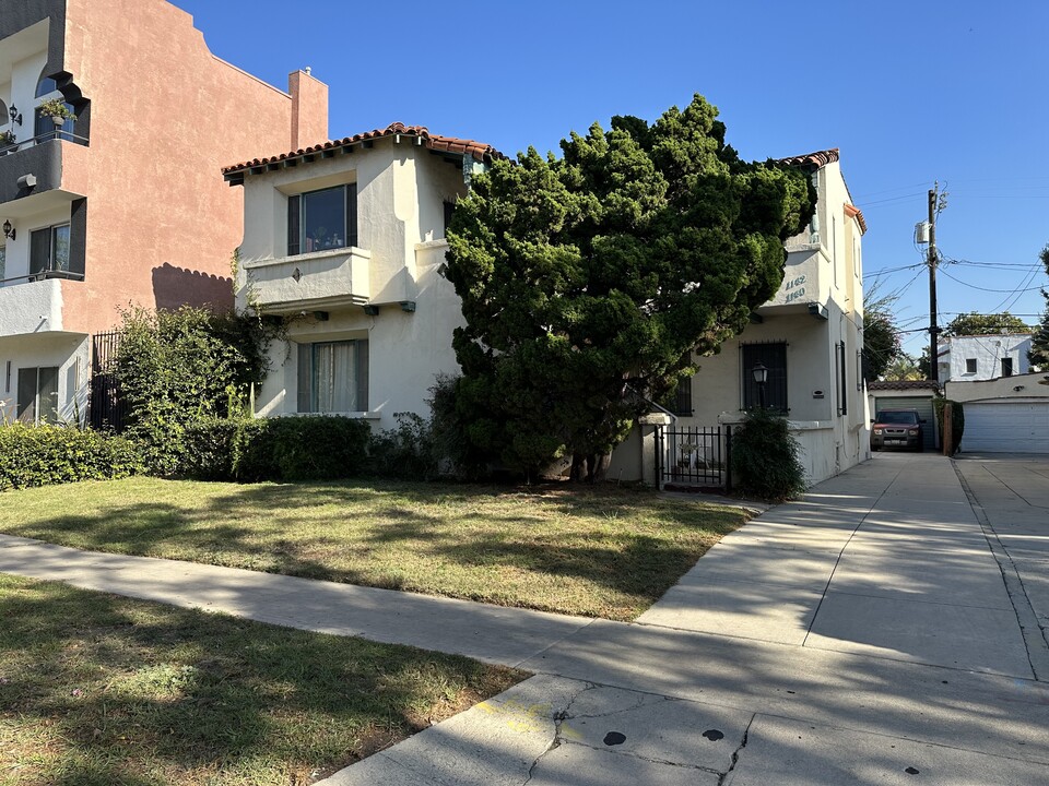 1140 S Shenandoah St in Los Angeles, CA - Building Photo