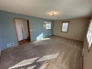 3503 Linden Dr in Kearney, NE - Building Photo - Building Photo