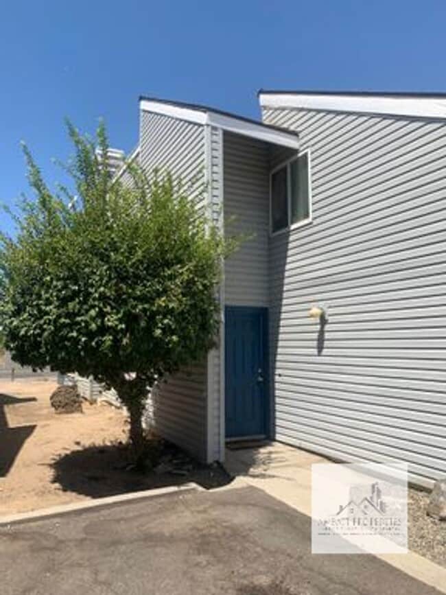 property at 1509 Willow Ave