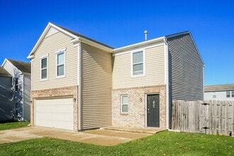 8138 States Bend Dr in Indianapolis, IN - Building Photo - Building Photo