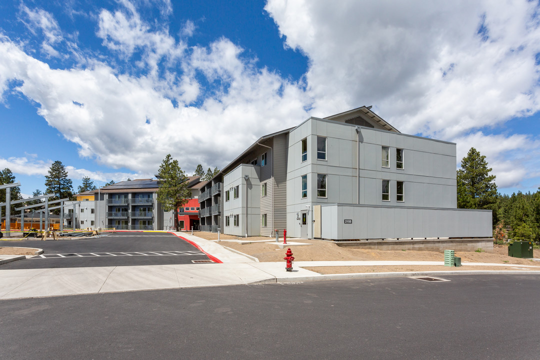 Azimuth 315 in Bend, OR - Foto de edificio