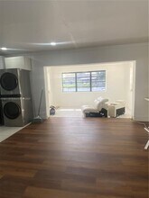 2401 SW 84th Ave in Miami, FL - Building Photo - Building Photo