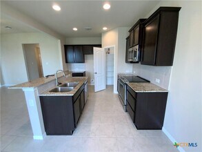 1228 Grand Oak Trl in Temple, TX - Building Photo - Building Photo