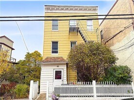 437 Warburton Ave in Hastings On Hudson, NY - Building Photo