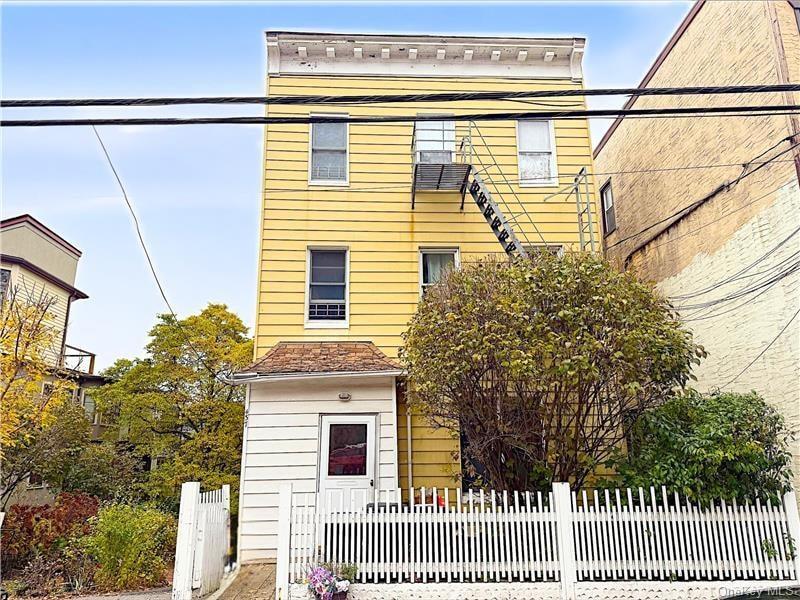 437 Warburton Ave in Hastings On Hudson, NY - Building Photo