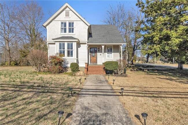 225 S Park St in Dahlonega, GA - Building Photo - Building Photo