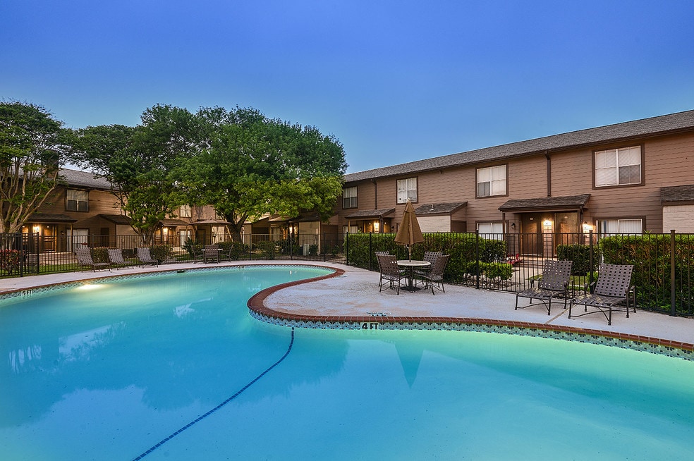 Briarwood Apartments and Nearby Corpus Christi Apartments For Rent