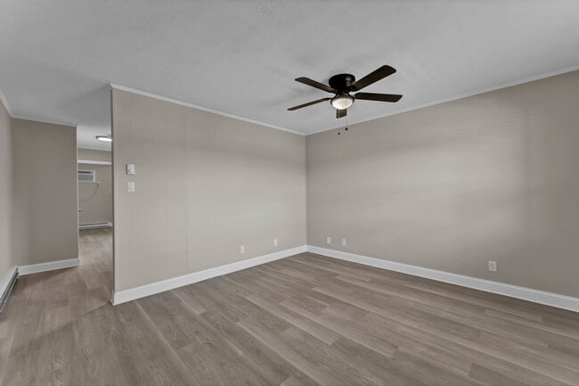 Secret City Apartments in Oak Ridge, TN - Building Photo - Building Photo