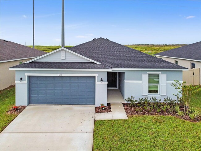 property at 608 Royal Palm Dr