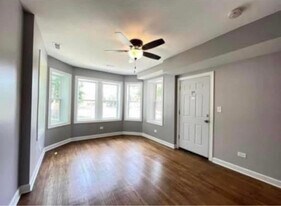 5607 S Throop St in Chicago, IL - Building Photo