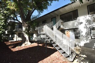 6125 Whitsett Ave, Unit 01 in Los Angeles, CA - Building Photo