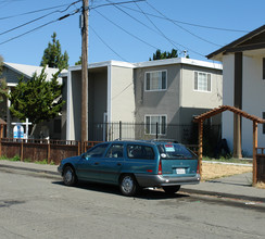 104 Michigan St in Vallejo, CA - Building Photo - Building Photo