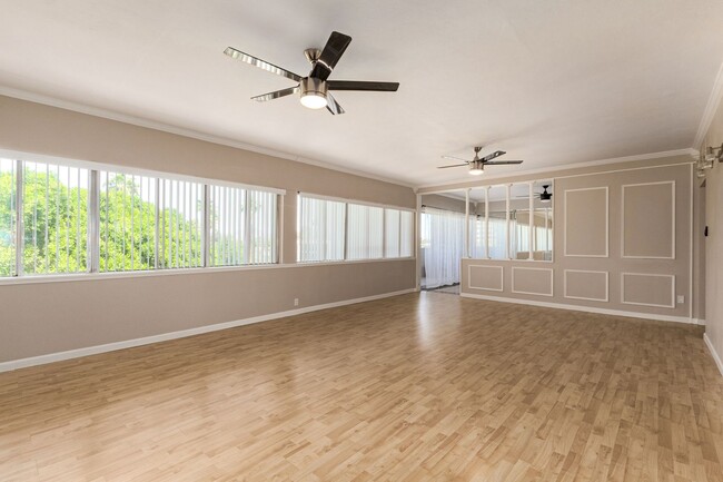 property at 353 E Thomas Rd