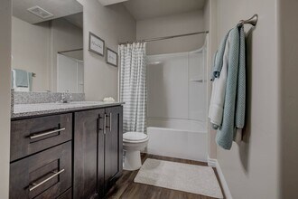 Pinnacle Highbury in West Valley City, UT - Building Photo - Building Photo