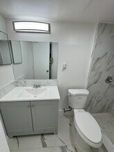 274 Bayberry Dr, Unit Downstairs in West Palm Beach, FL - Foto de edificio - Building Photo
