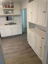 311 Lee St W, Unit E in Charleston, WV - Building Photo - Building Photo