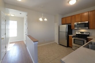 4939 Heritage Heights Cir in Hazelwood, MO - Building Photo - Building Photo