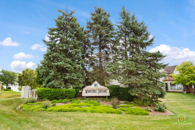 property at 951 Viewpoint Dr