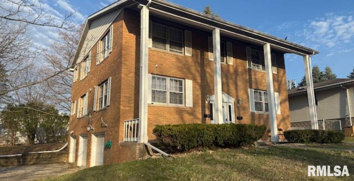 7307 N Oxford Pl in Peoria, IL - Building Photo