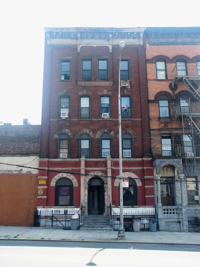 512 E 163rd St in Bronx, NY - Building Photo - Building Photo