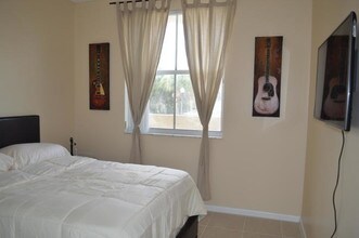 2100 Greenview Shores Blvd-Unit -515 in Wellington, FL - Building Photo - Building Photo