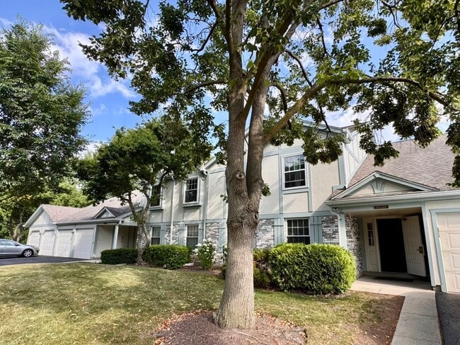 205 Blossom Ct