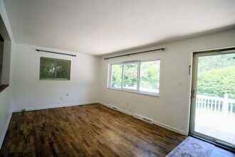 5800 Paramus in Clarkston, MI - Building Photo - Building Photo