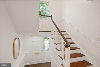 5152 Manning Pl NW in Washington, DC - Building Photo - Building Photo