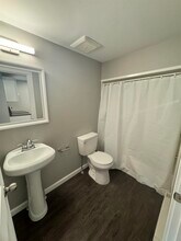 24 Monarch Wy-Unit -204 in Portsmouth, NH - Foto de edificio - Building Photo