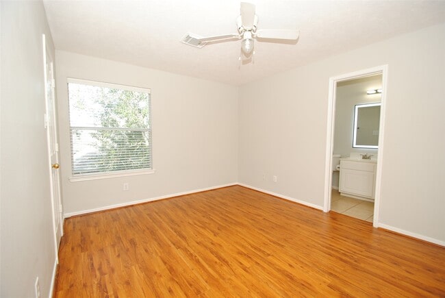 property at 1115 Oxford Mills Ln