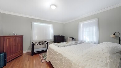 12 Sewall Ave, Unit 2 in Brookline, MA - Building Photo - Building Photo