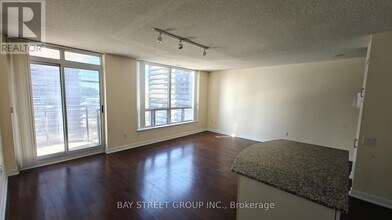 33 Sheppard Ave E in Toronto, ON - Building Photo - Building Photo