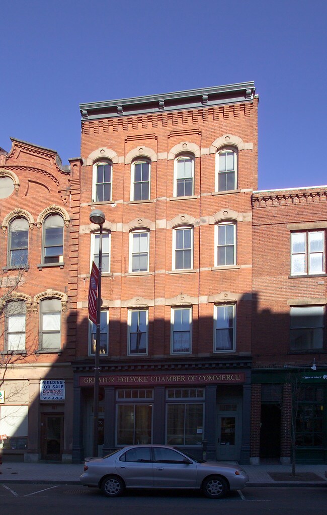 177-179 High St in Holyoke, MA - Foto de edificio - Building Photo