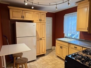 34 E Ross St in Lancaster, PA - Building Photo - Building Photo