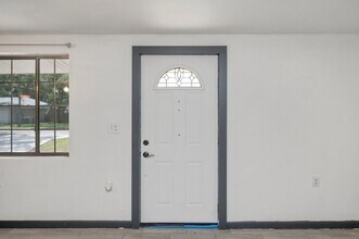 205 Pine St in Fort Walton Beach, FL - Building Photo - Building Photo