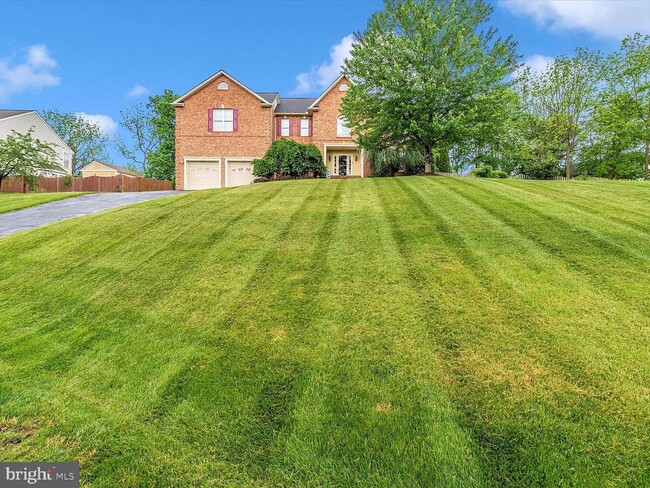 property at 11406 Rolling Green Pl