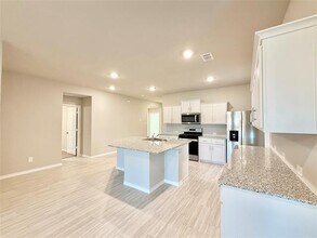 8420 Hollymead Ln in Fort Worth, TX - Building Photo - Building Photo