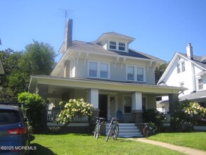 407 2nd Ave in Bradley Beach, NJ - Foto de edificio - Building Photo